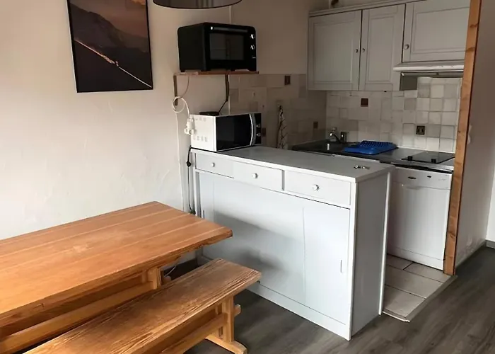 Apartment - Inout - 5 Beds Flat G-31